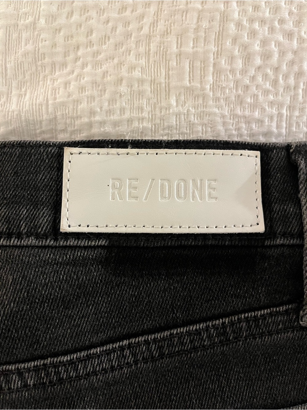 RE/DONE Women’s Black Slim Straight Jeans - Picture 3 of 5